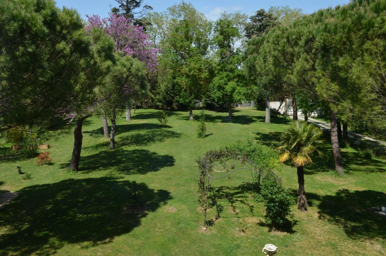 La Louisiane 31 Bed & Breakfast Villefranche-de-Lauragais Exterior foto